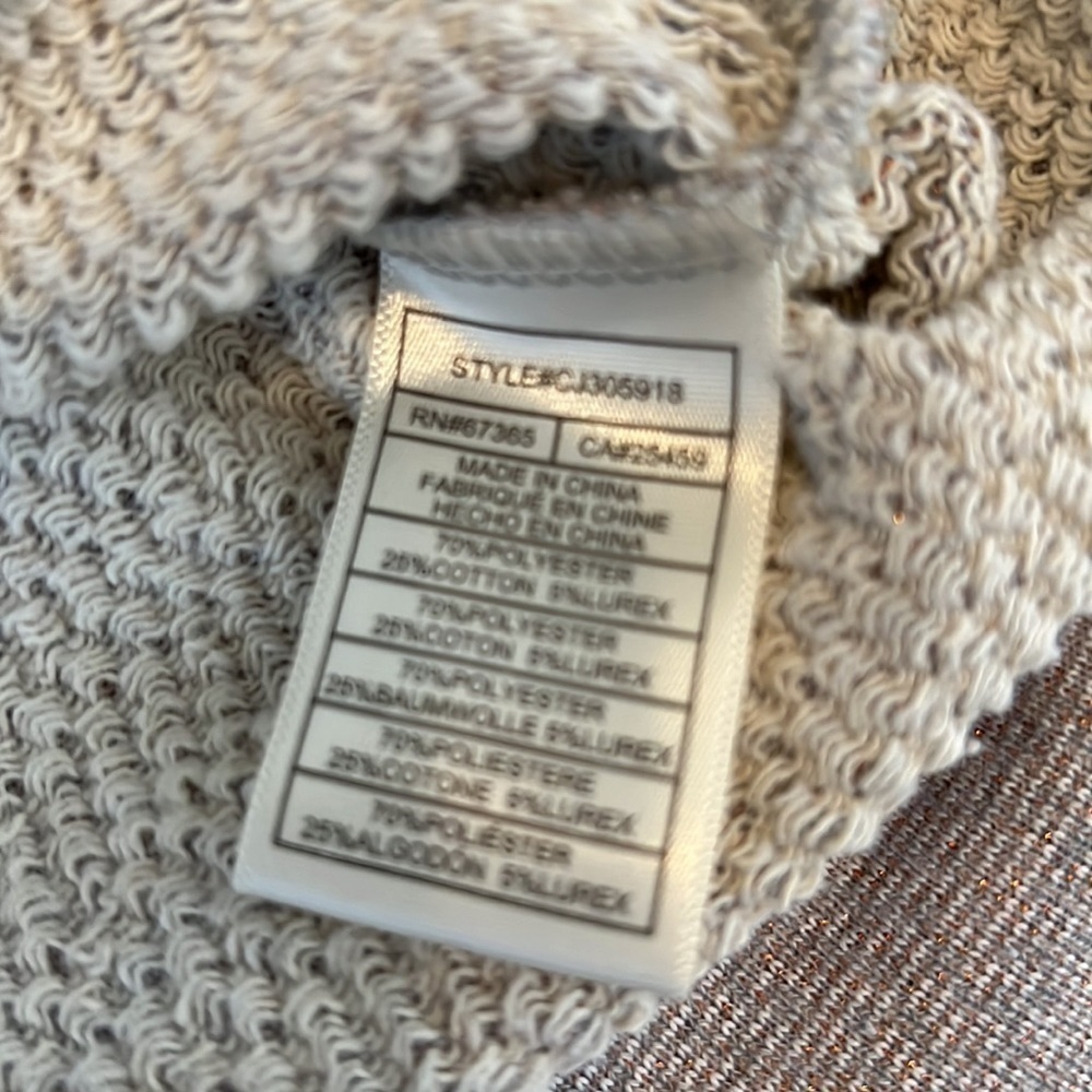 Cupcakes & Cashmere Pink Shimmer Short Sleeve Sweatshirt Sz XS - Picture 6 of 7